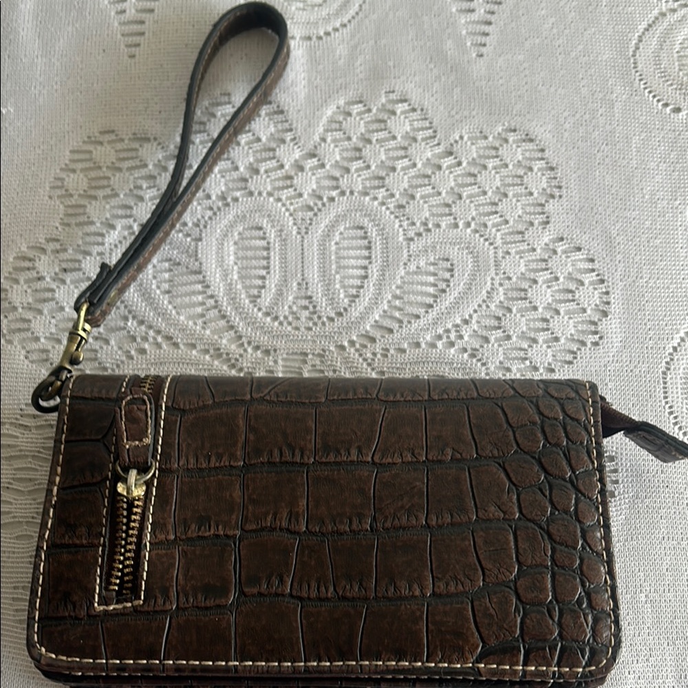 Brown Crocodile Pattern Wristlets.